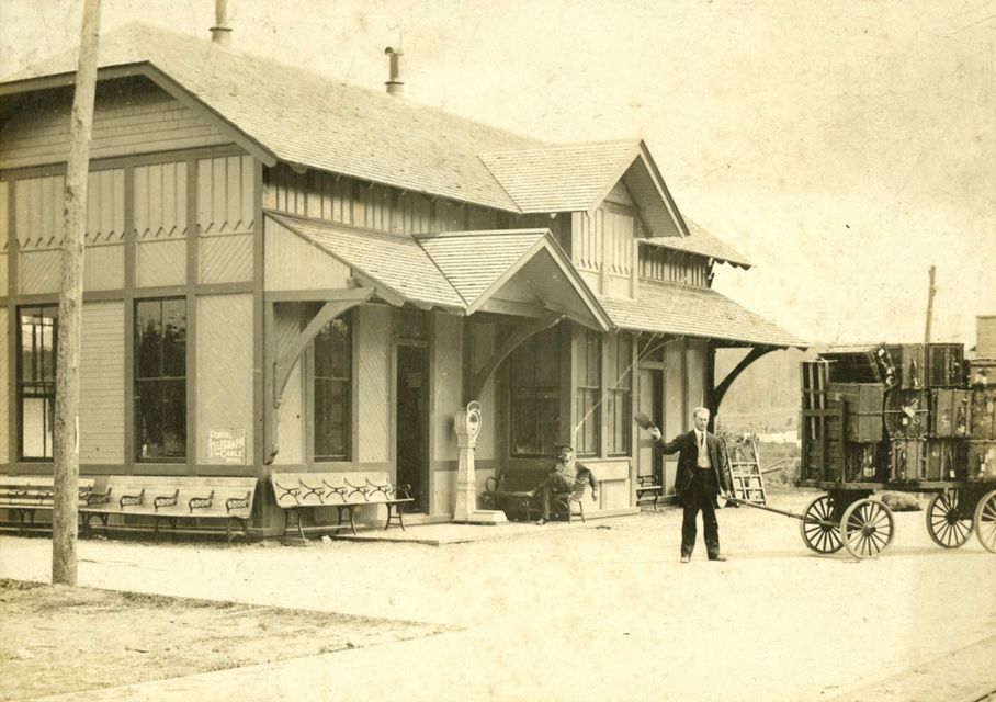 Walloon Lake Depot